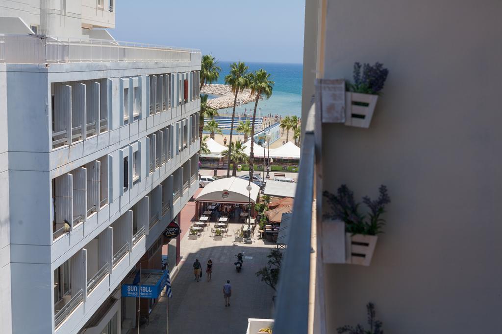 Mama Seaside Apartment Larnaka Exterior foto